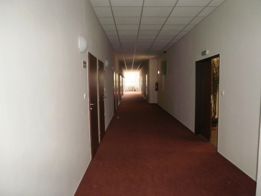 Prometheus Hotel Бърно Екстериор снимка