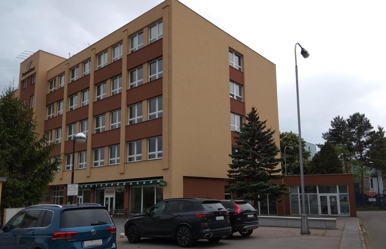 Prometheus Hotel Бърно Екстериор снимка